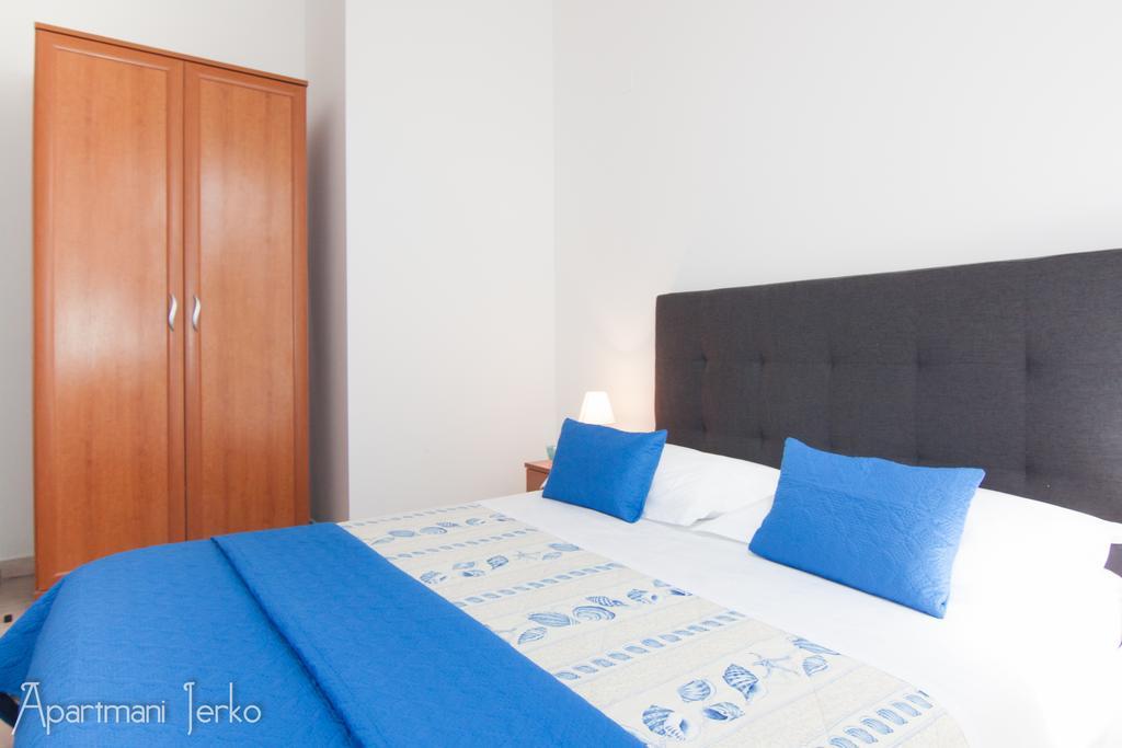 Apartments Jerko プリモシュテン エクステリア 写真