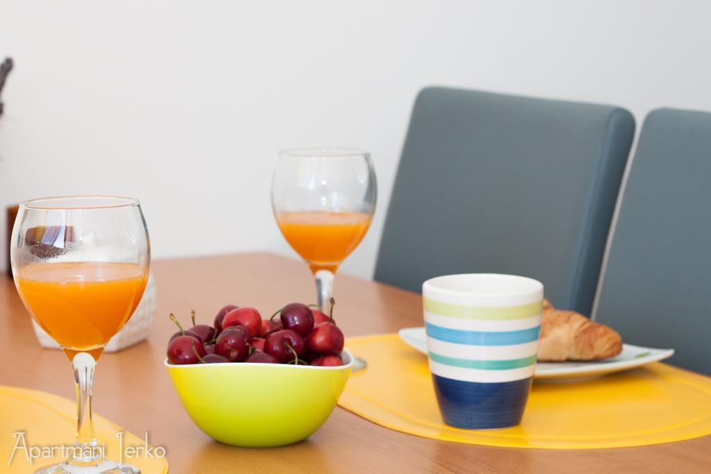 Apartments Jerko プリモシュテン エクステリア 写真