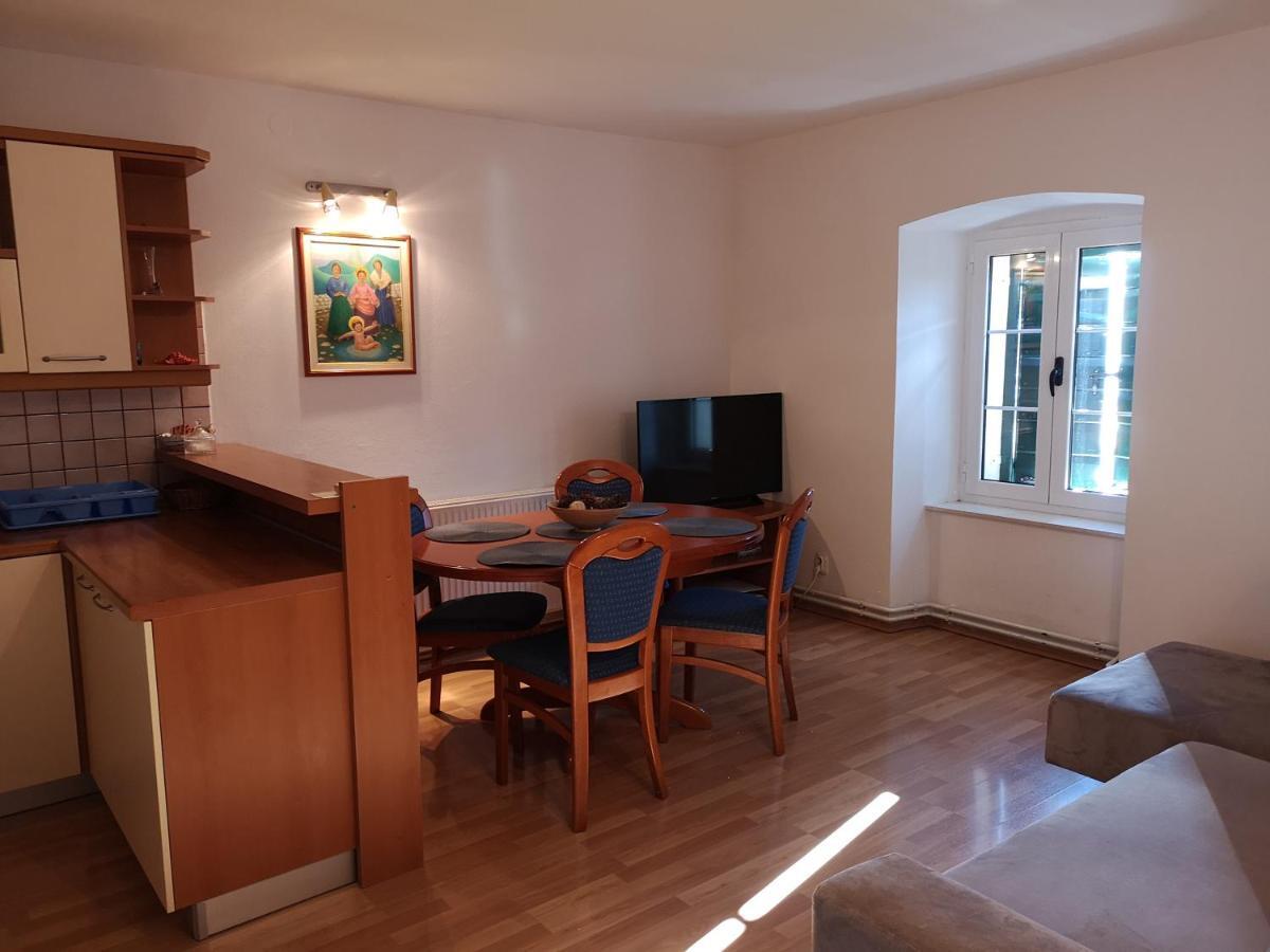 Apartments Jerko プリモシュテン エクステリア 写真